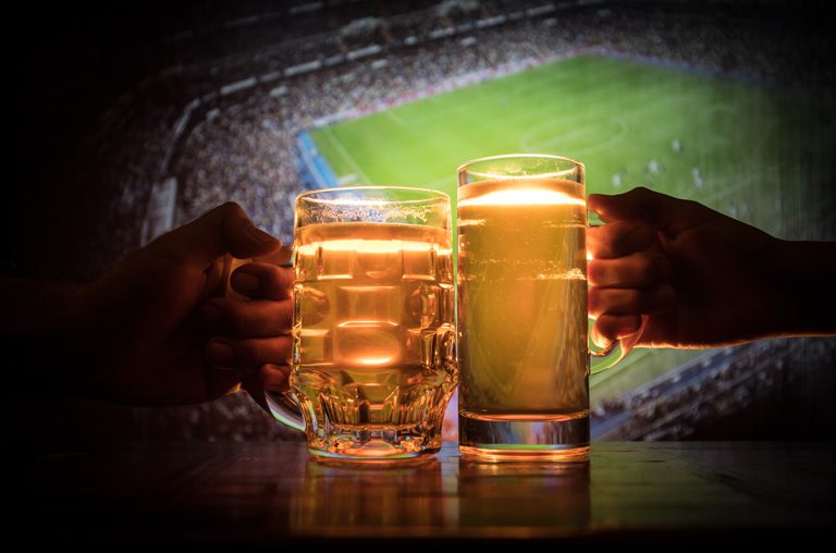 Bier gehört zum Fußball gucken einfach dazu