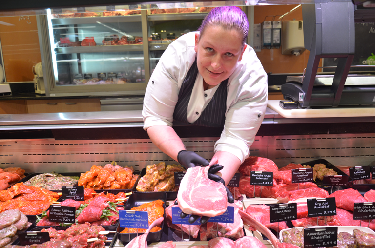 glücksatt-Fleisch in den Bedientheken der Kutsche-Märkte