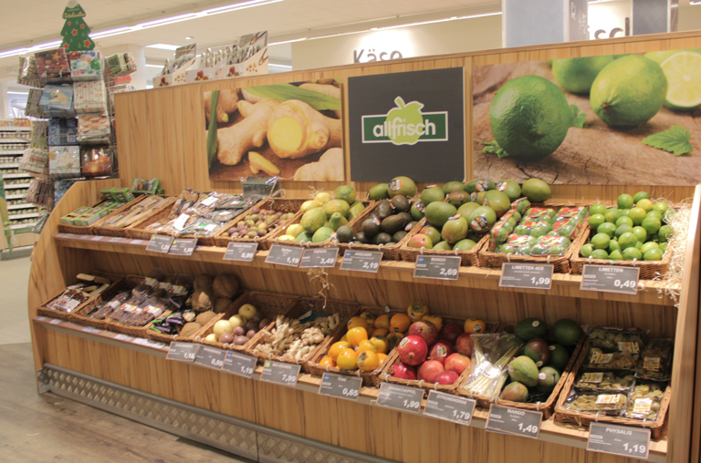 Die Obst- und Gemüseabteilung im allfrisch-Markt in der Lotterstraße in Osnabrück