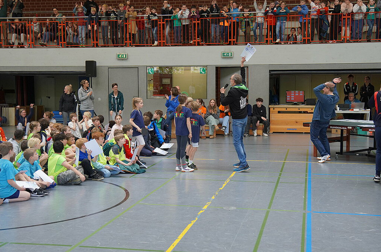 Siegerehrung beim 14. Tischtennis-Rundlauf-Team-Cup